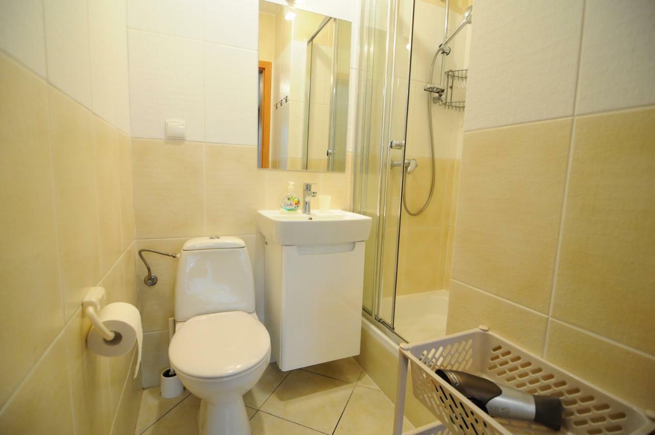 Apartment Kitchenette